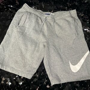 Men’s Fleece Shorts with Pockets size Large